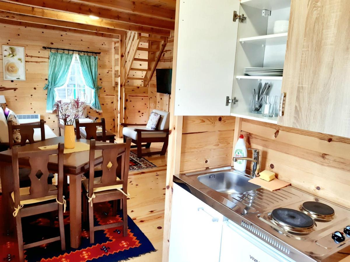 El Paso City, Zlatibor - Unique Wooden Cottages, Treehouse, Wild West Rooms, Accommodation 1-6 People Luaran gambar