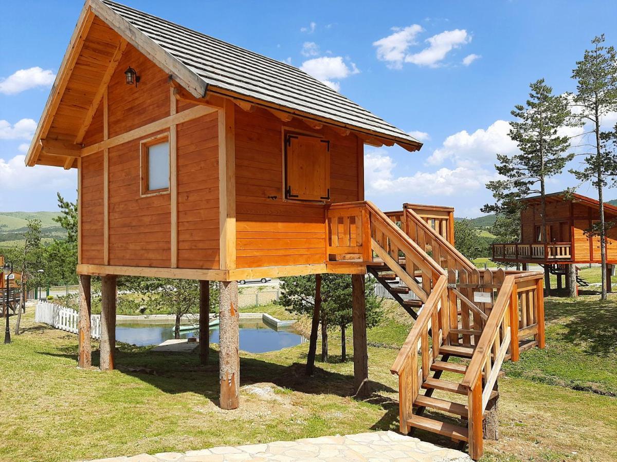 El Paso City, Zlatibor - Unique Wooden Cottages, Treehouse, Wild West Rooms, Accommodation 1-6 People Luaran gambar