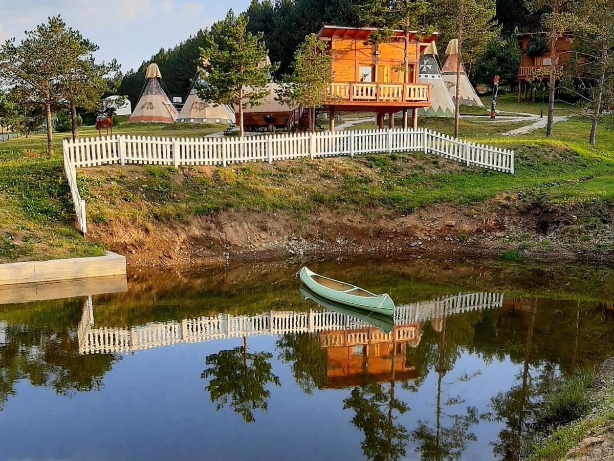 El Paso City, Zlatibor - Unique Wooden Cottages, Treehouse, Wild West Rooms, Accommodation 1-6 People Luaran gambar