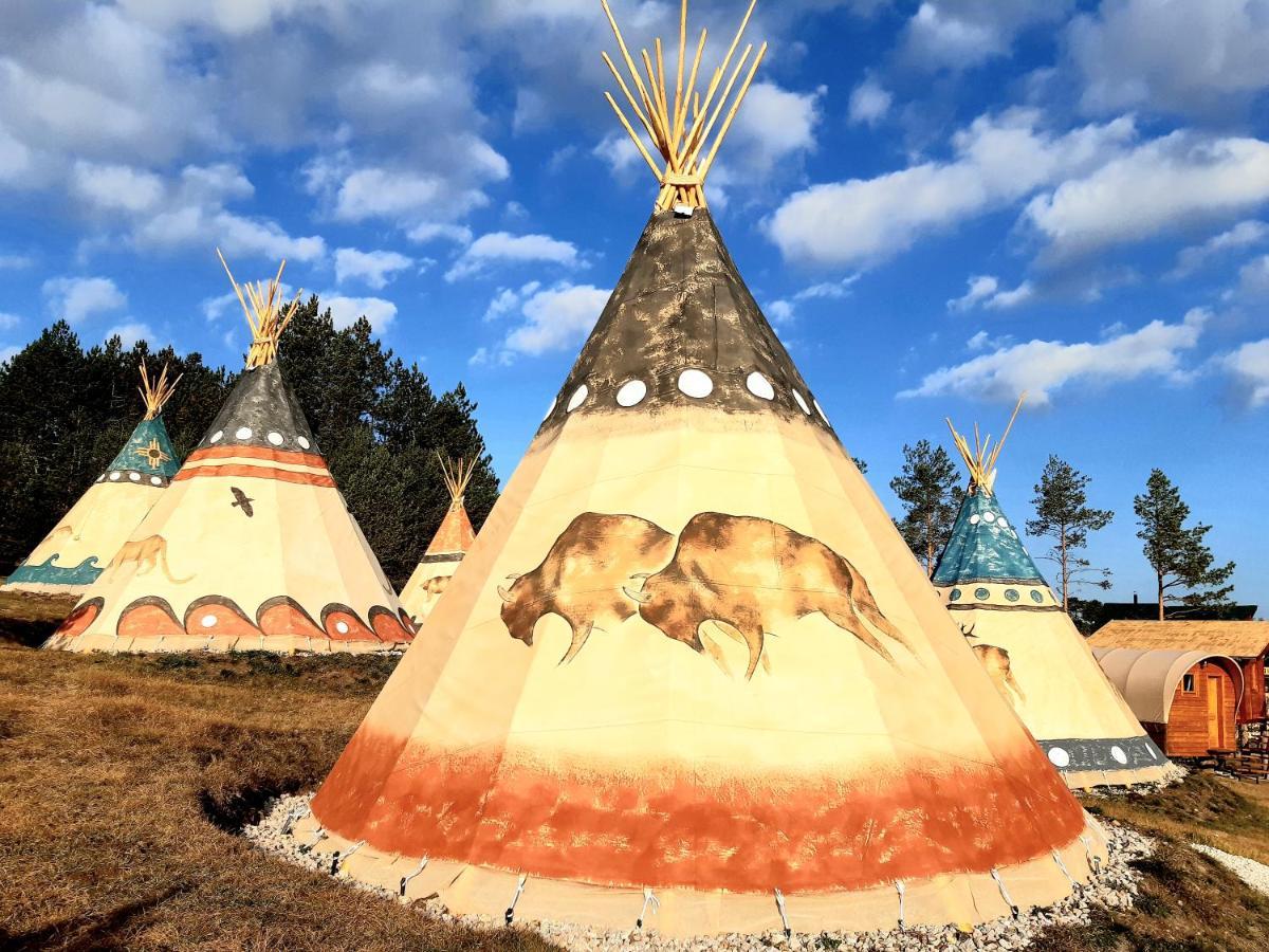 El Paso City, Zlatibor - Unique Wooden Cottages, Treehouse, Wild West Rooms, Accommodation 1-6 People Luaran gambar