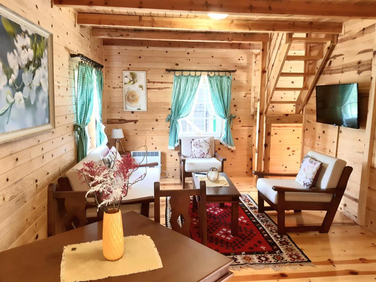 El Paso City, Zlatibor - Unique Wooden Cottages, Treehouse, Wild West Rooms, Accommodation 1-6 People Luaran gambar