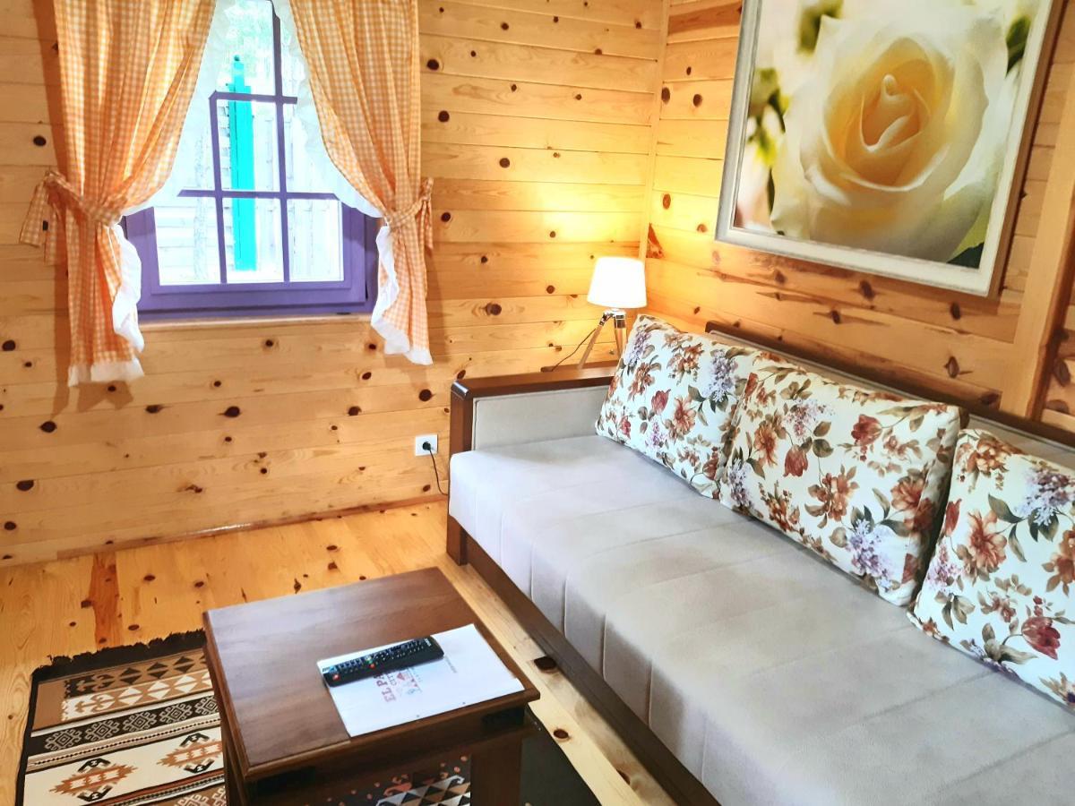 El Paso City, Zlatibor - Unique Wooden Cottages, Treehouse, Wild West Rooms, Accommodation 1-6 People Luaran gambar