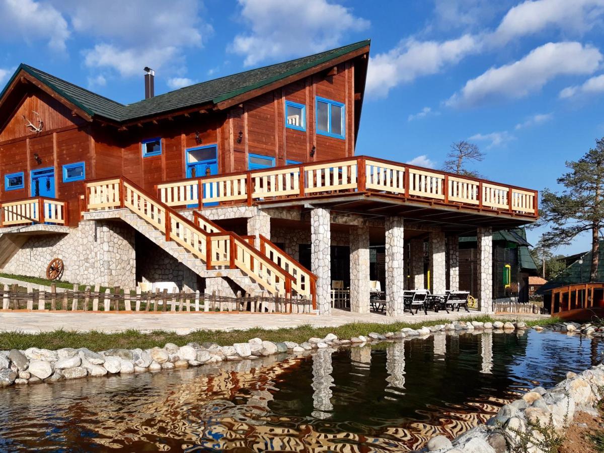 El Paso City, Zlatibor - Unique Wooden Cottages, Treehouse, Wild West Rooms, Accommodation 1-6 People Luaran gambar